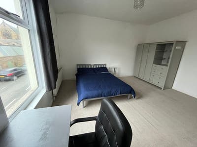 House share - Rooms for rent in Darwen Main Photo