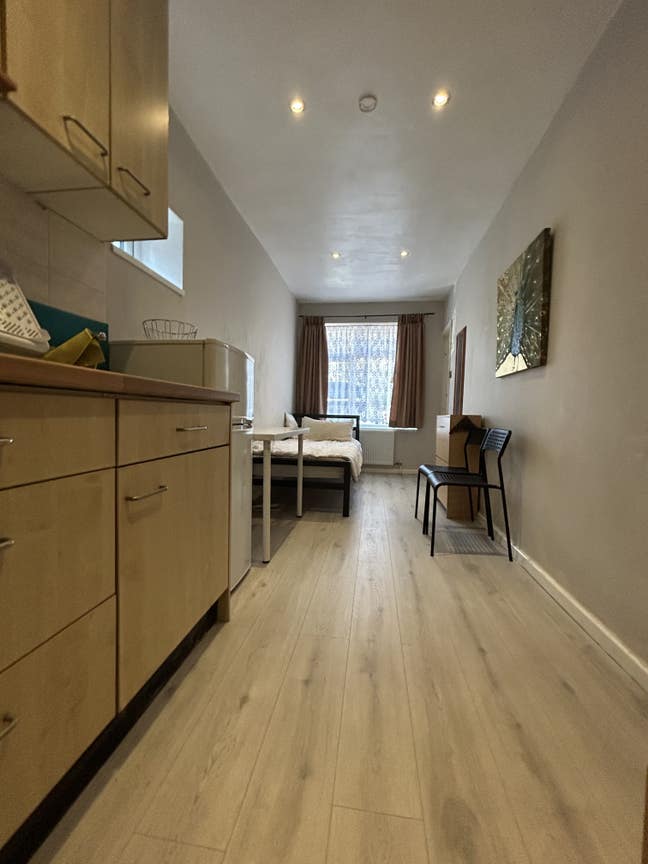 Spacious Ensuite Room - Near to Tube Station  Main Photo