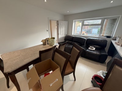 Band new House  ,  Girls prefer Main Photo