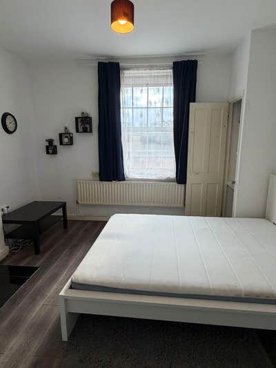 Lovely Double Room in Brick Lane Main Photo