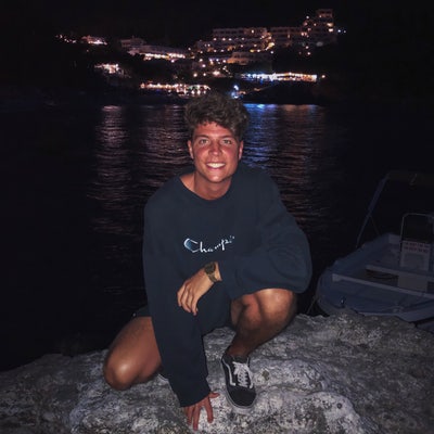 Looking for a room South West Main Photo