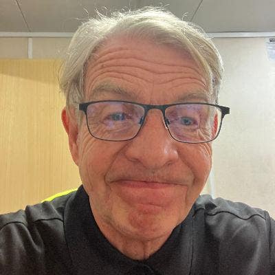 64 year old Male seeks a single or double room Main Photo