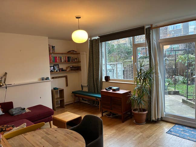 Double Room to rent in Stockwell/Nine Elms Main Photo