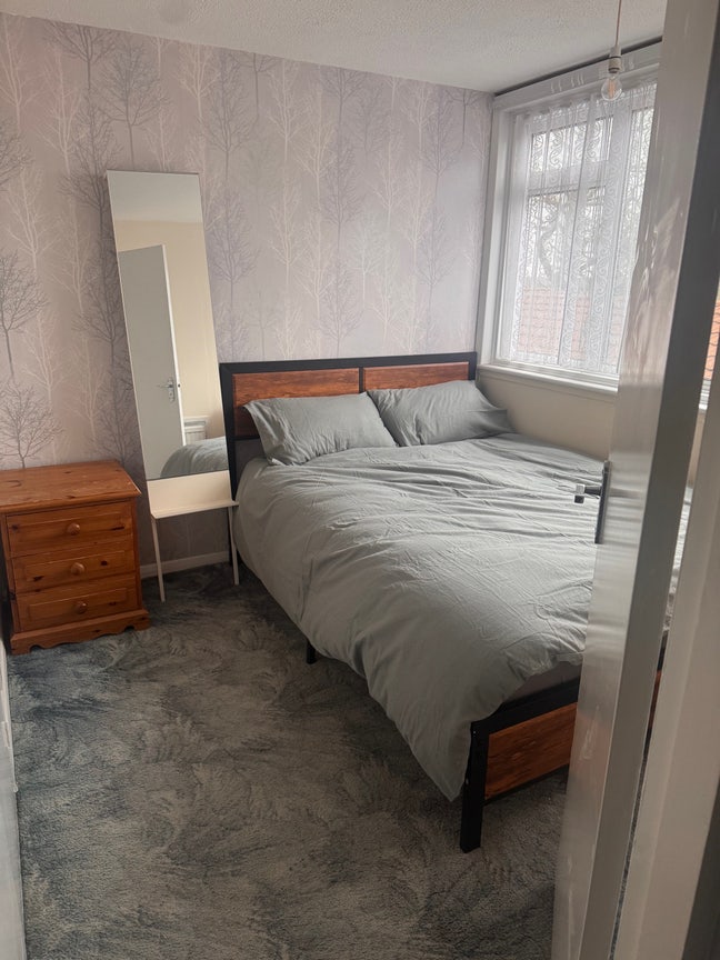 Comfortable double room in quiet house  Main Photo