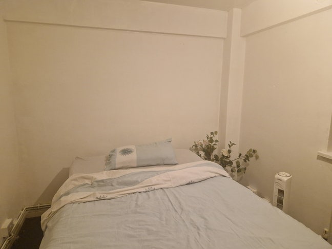 Spacious Double Room in Shared Flat(Male preferred Main Photo
