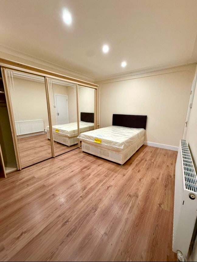 💖Lovely Loft & Double Room in Gorgeous Property  Main Photo