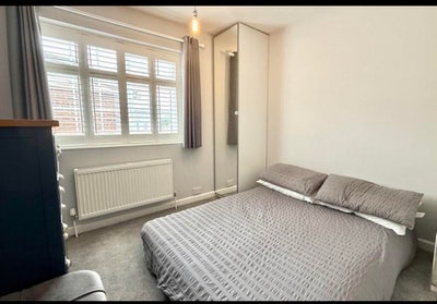 Lovely room in a sought after area Main Photo