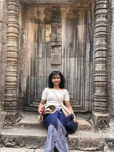 Room needed by professional couple Main Photo