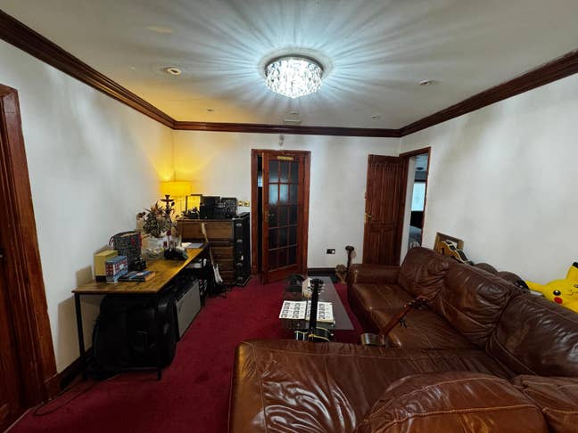 Couples welcome, double room, spacious kitchen  Main Photo