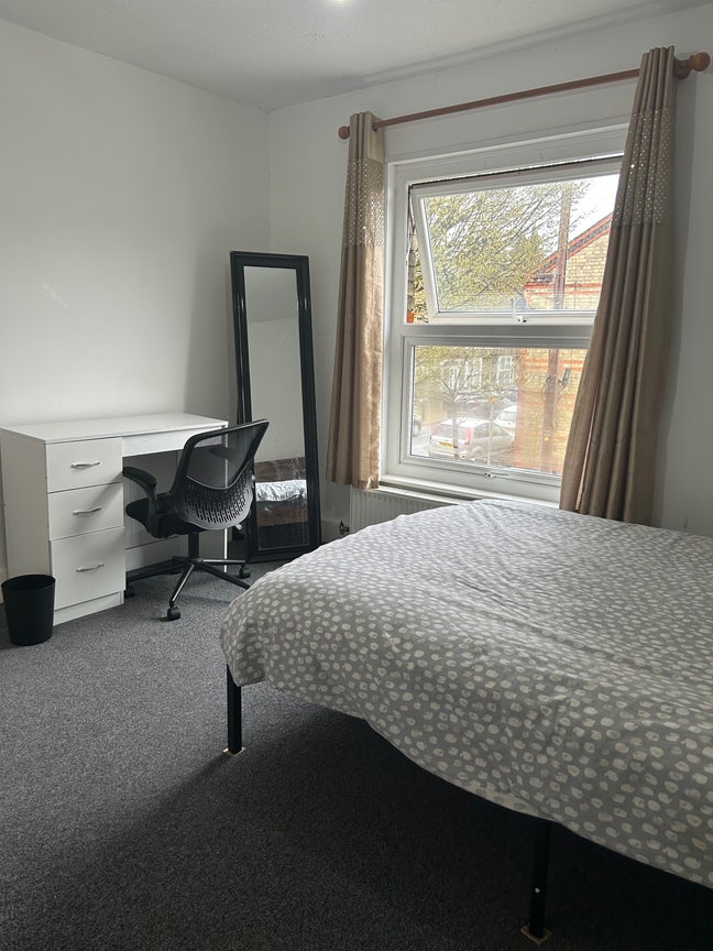 Spacious Double Room Main Photo