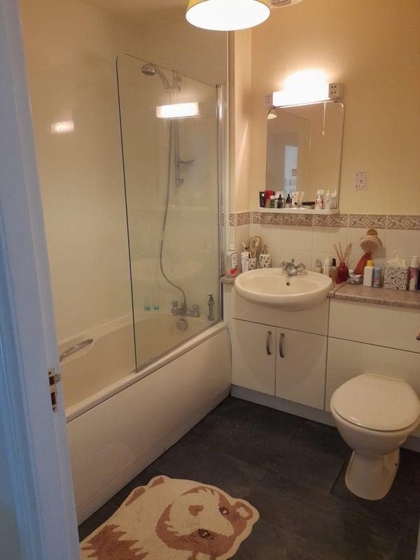 En-suite room in 2-Bed Flat -Gorgie Road -680&pound;  Main Photo