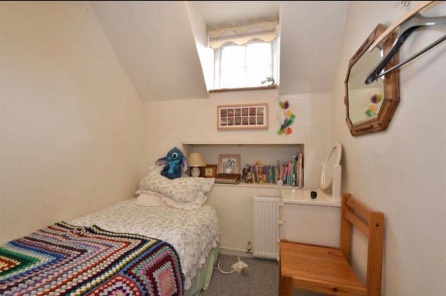 🏠 2 Double Bed Room + Single Room | From &pound;500/pm  Main Photo