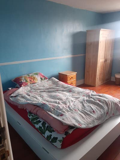 Lodger wanted for quiet family home Main Photo