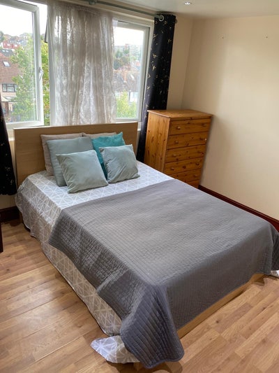 ✨ 🛏️ Double Room to Let in/ Neasden  Main Photo