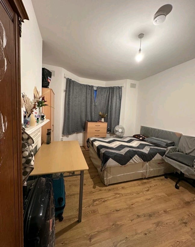 Spacious Double Room –Affordable Furnished Room Main Photo