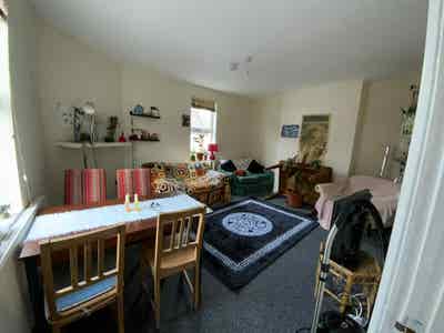 Lovely room in friendly Easton flat! Main Photo