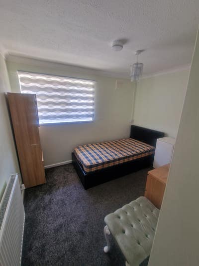 A Single room for rent in Taunton Centre TA1 Main Photo