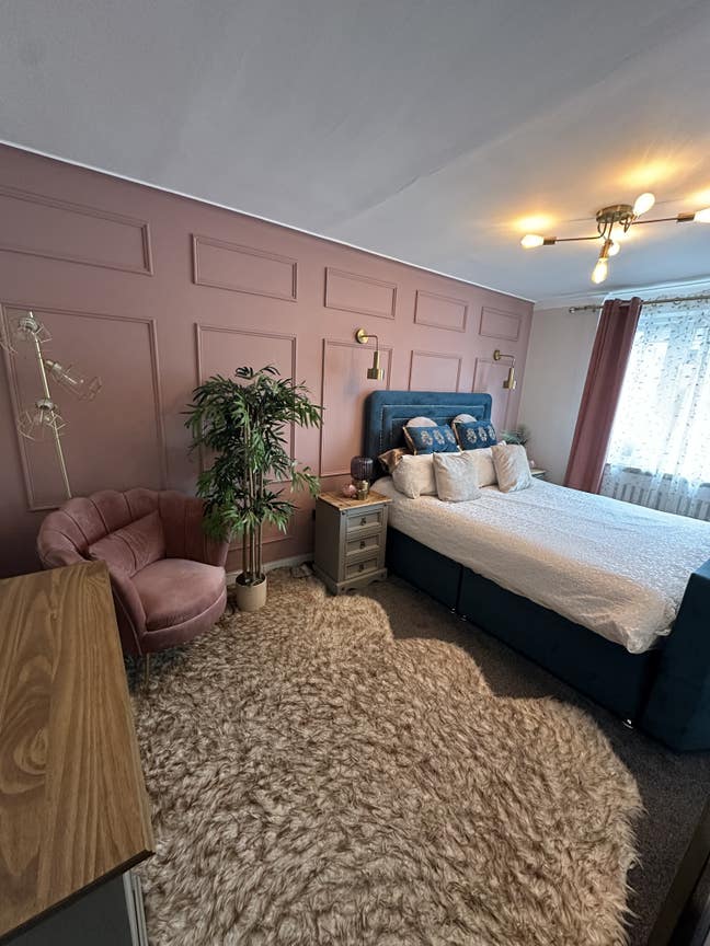 Fully Furnished  All whole property all bills incl Main Photo