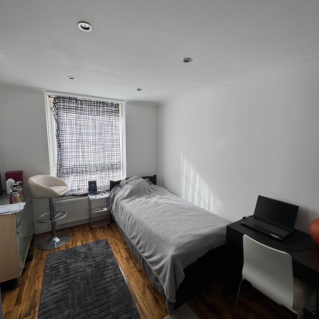 Modern Bright Double Room - Canary wharf E14 3SE Main Photo