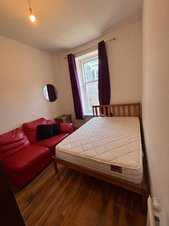 Single Room Available  Main Photo