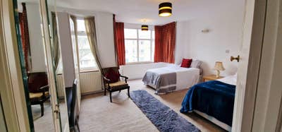  Room  available Now  Main Photo