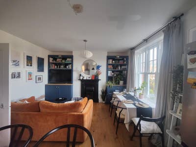 Bright Double Room by Tulse Hill Station | Main Photo