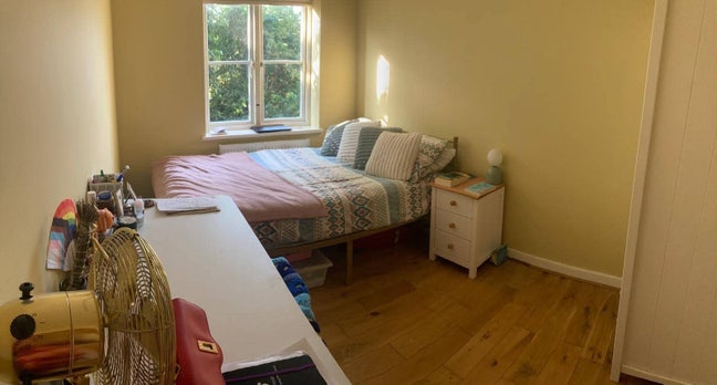 Double room near Blackhorse Road Main Photo