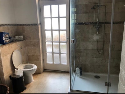 Double room for rent in Dalston Main Photo