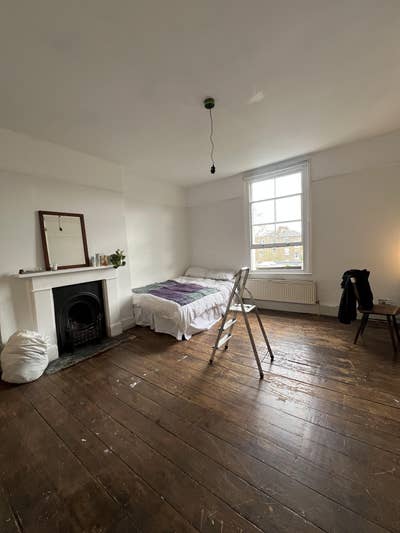 Sublet - Large Room, bills inc. 17 March- 17 April Main Photo
