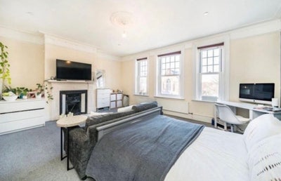 Huge room in friendly Balham flat share Main Photo