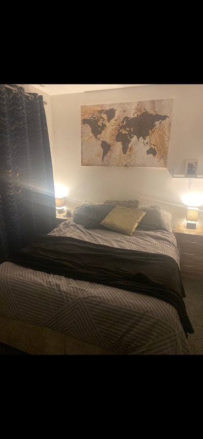 Double bedroom near roundhay park  Main Photo