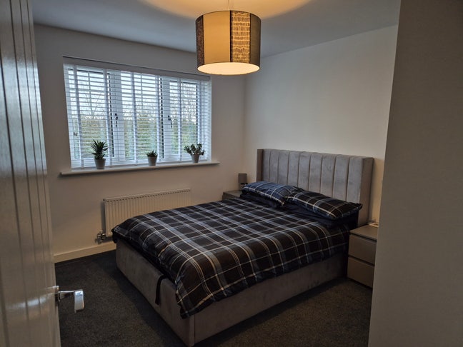 Luxury Double En-Suite – New Build – Quiet Profess Main Photo