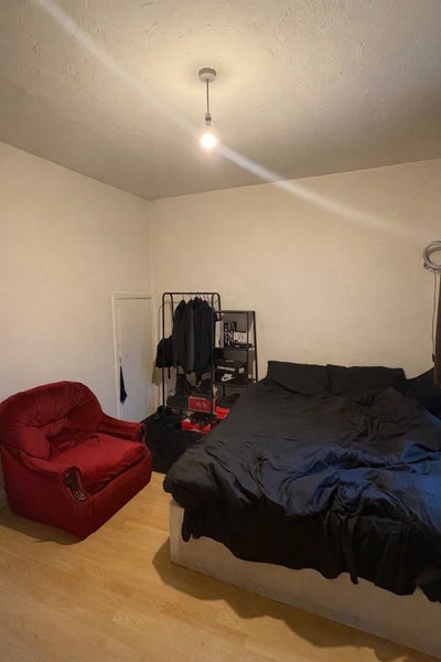 1 Spacious Double room available in Canary warf Main Photo