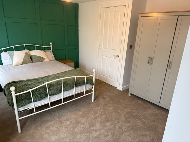 Brand New Luxury En-Suite Rooms | All bills inc   Main Photo