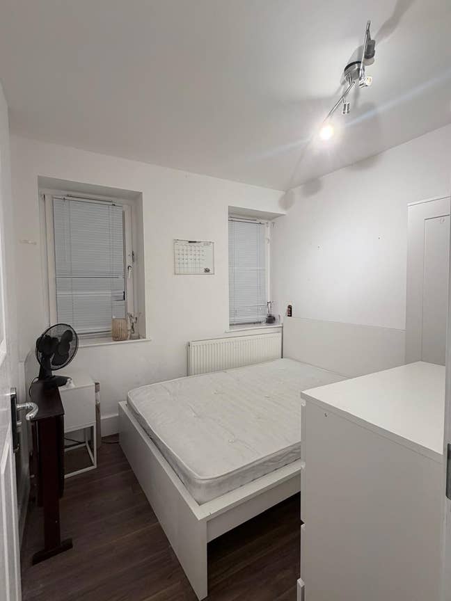 NIce Double Room For 1 Person West Ham E15 Main Photo