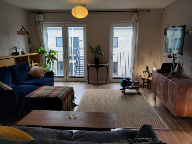 Double Room in 2-bed flat with garden Main Photo