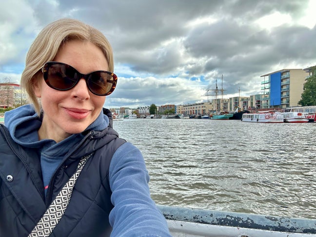 Seeking a quiet, spacious room  Main Photo