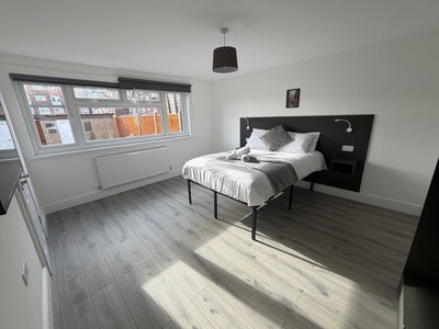 Lovely En-suite Room | 3 Rooms Left | Bills Incl Main Photo