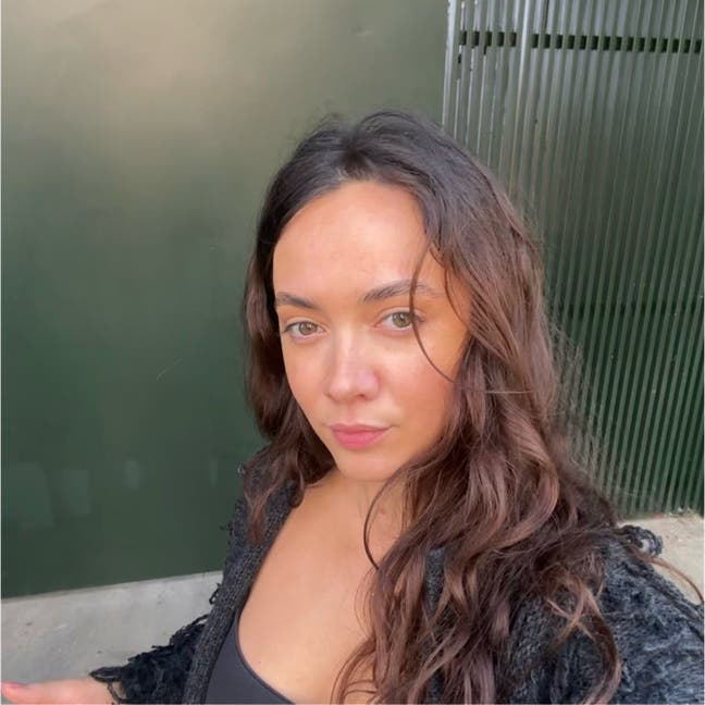 Professional Female seeks a double room Main Photo