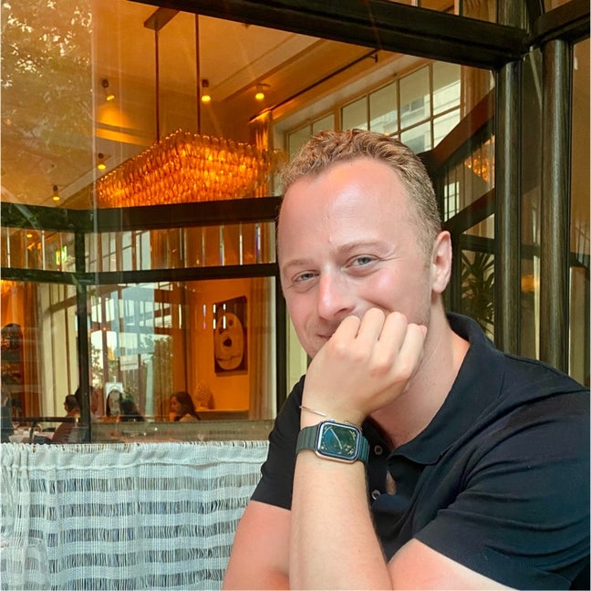 Professional Male seeks a single or double room Main Photo