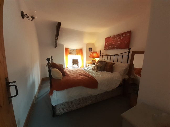 Double room in Quiet house in Quiet Village Main Photo