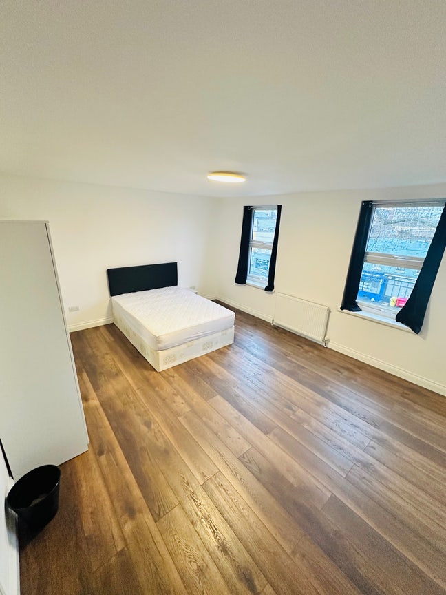 LARGE Double Rooms Kennington Zone 1 All Bills Inc Main Photo