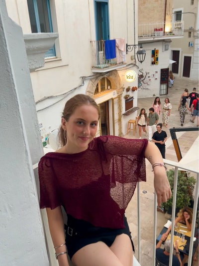 Looking to find a place with some or a room Main Photo