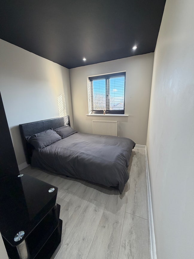  New Room in quiet home ALL bills included  Main Photo