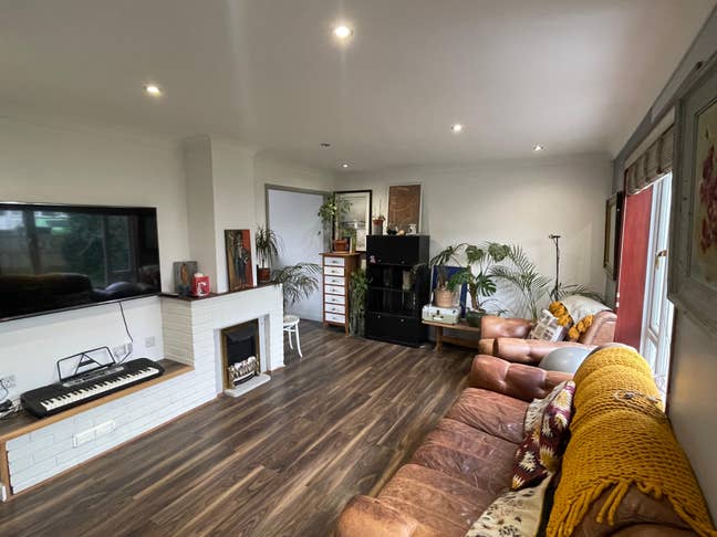 Comfortable Home Main Photo