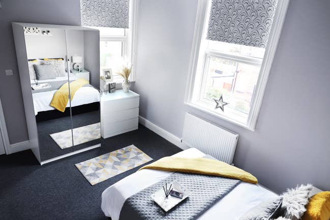 New Home 🏡  New Friends 🫶 Large bright room  Main Photo