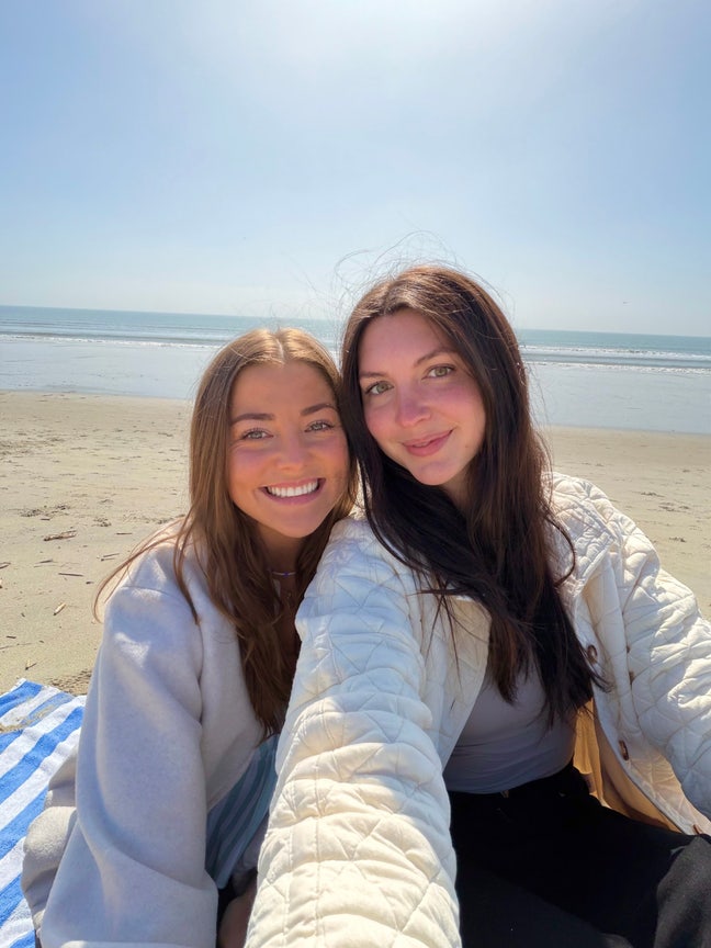 I am a professional female aged 28 looking fo... Main Photo