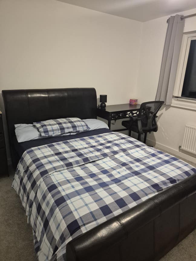 Beautiful double bedroom available end of March Main Photo