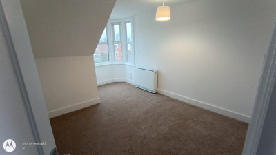 Spacious recent renovated2 bedroom & 1  bath flat  Main Photo