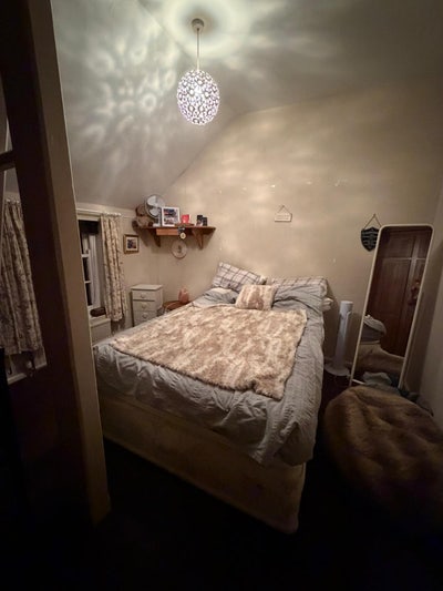 Large spacious double room Main Photo